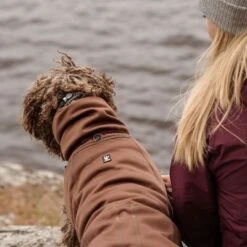 Abrigo Hurtta Bare Softshell Chocolate Para Perros -Ofertas Mascotas Tienda 247796 247797 247896 247897 247898 247899 bestfriend hurtta bare softshell hundejacke chocolate hs 21 1