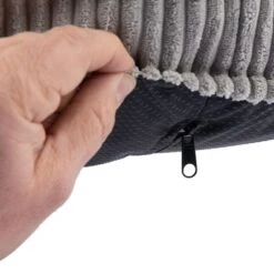 TIAKI Cojín De Peluche Conner Para Mascotas -Ofertas Mascotas Tienda 343497 kuschelkissen conner fg 8272 5